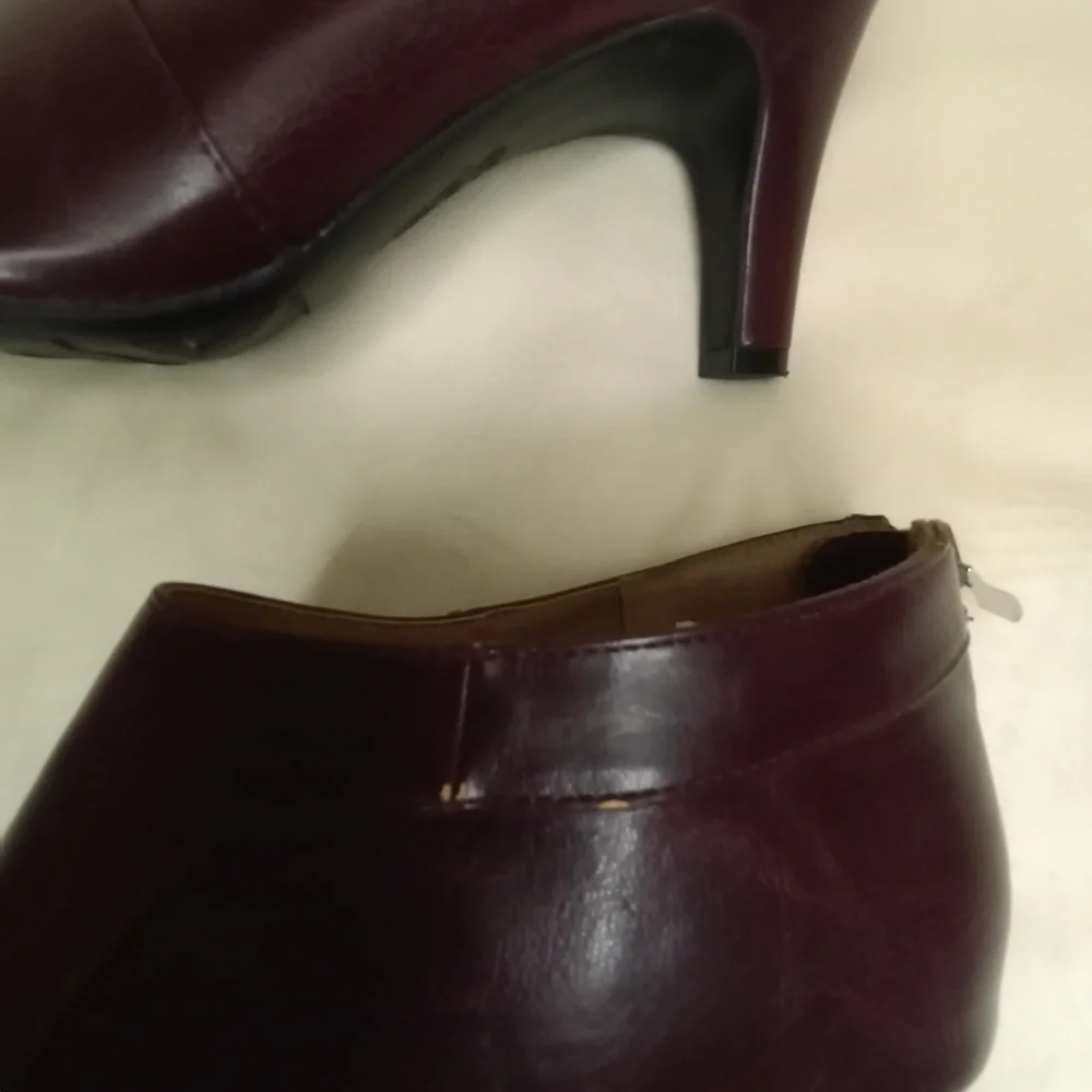 Life Stride Leather Burgundy Georgia Maroon Boho Moto Ankle Boot In Pinot Noir